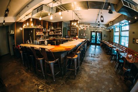 The bar featuring a relatively small, focused selection of liquors will open next-door to Yellowbelly in the Central West End. . Retreat gastropub menu